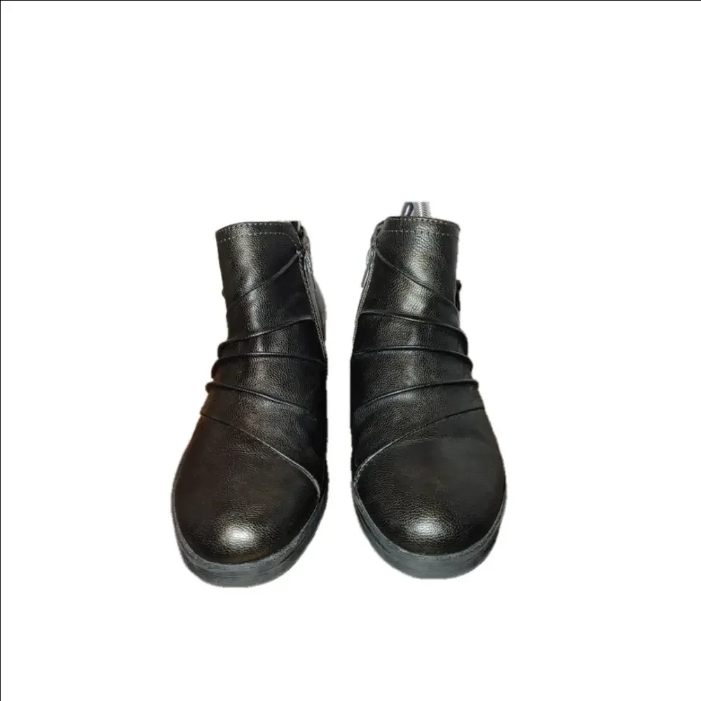 Earth Origins Natalie Leather Booties Size 8